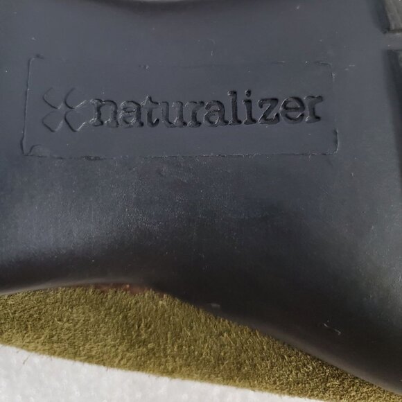 Sage Suede Naturalizer Shoes. Size 7½W - Picture 6 of 12